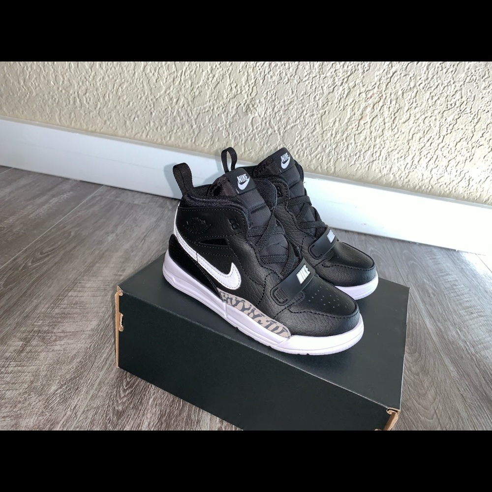 Nike Jordan Legacy 312